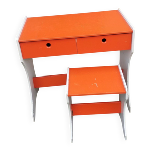 bureau et tabouret d'écolier