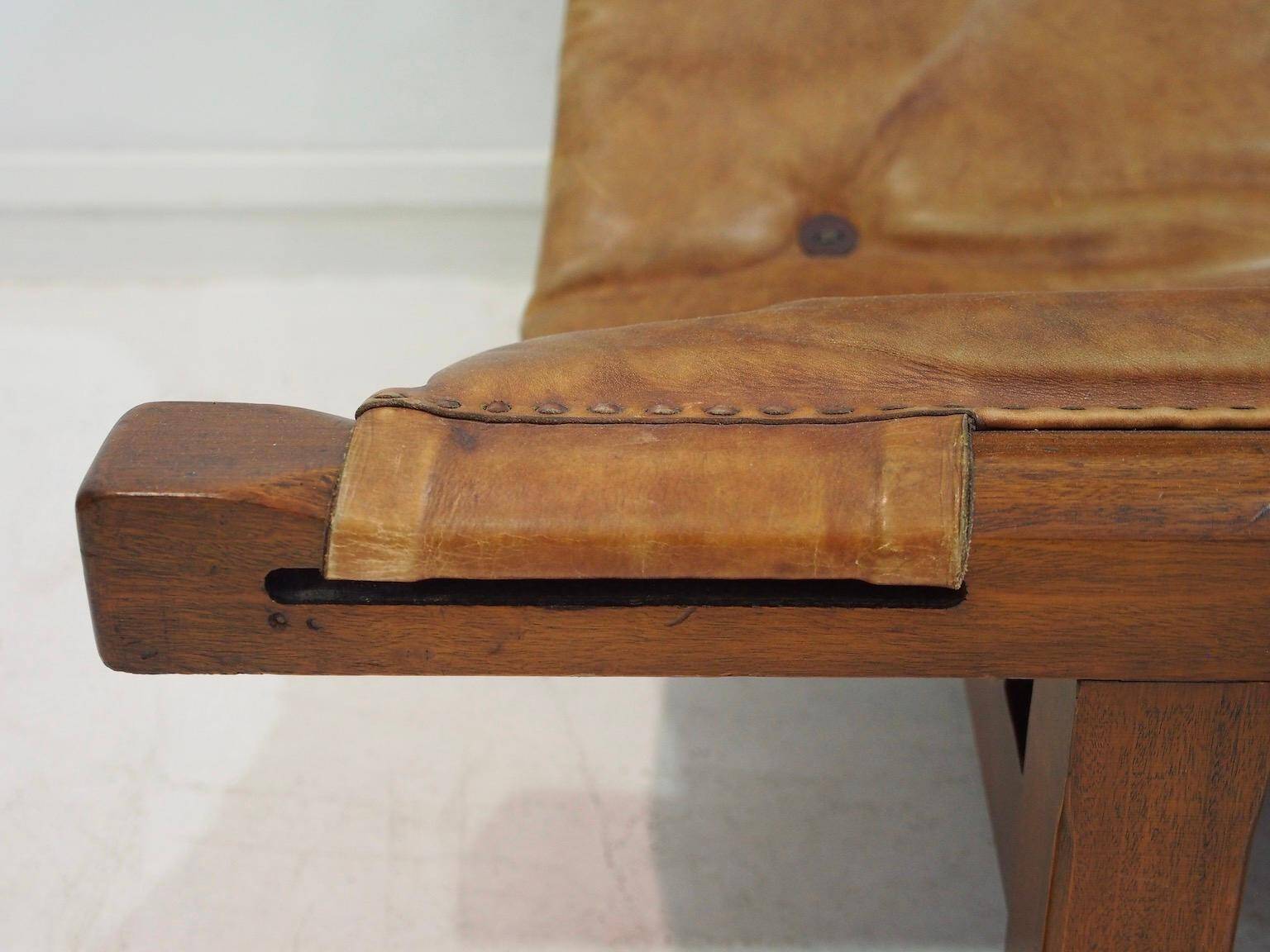 20th-century leather and Brazilian hardwood sofa, Brown