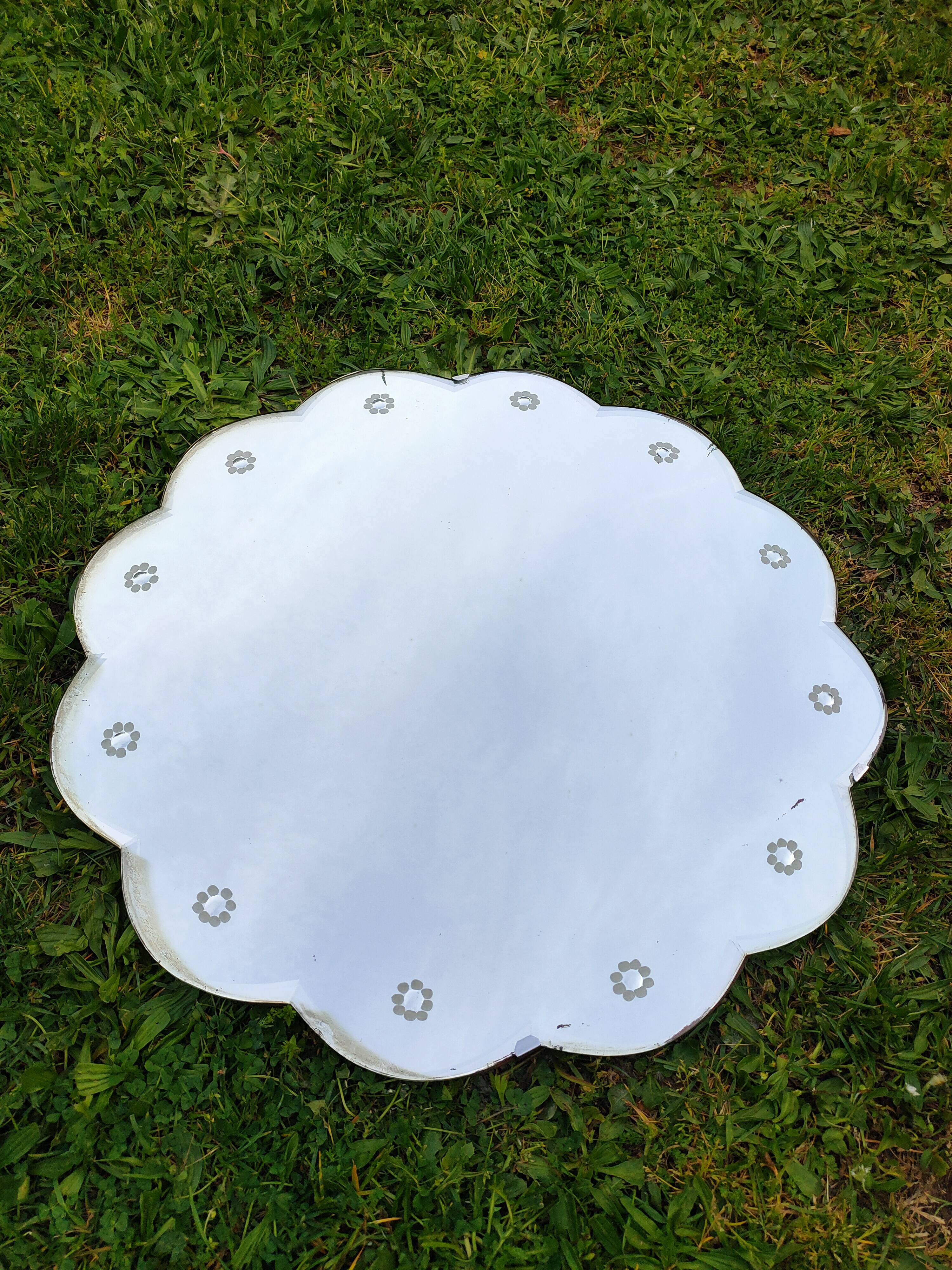 Miroir biseauté en forme de fleur années 50/60 59cm