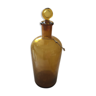 Pharmaceutical glass bottle