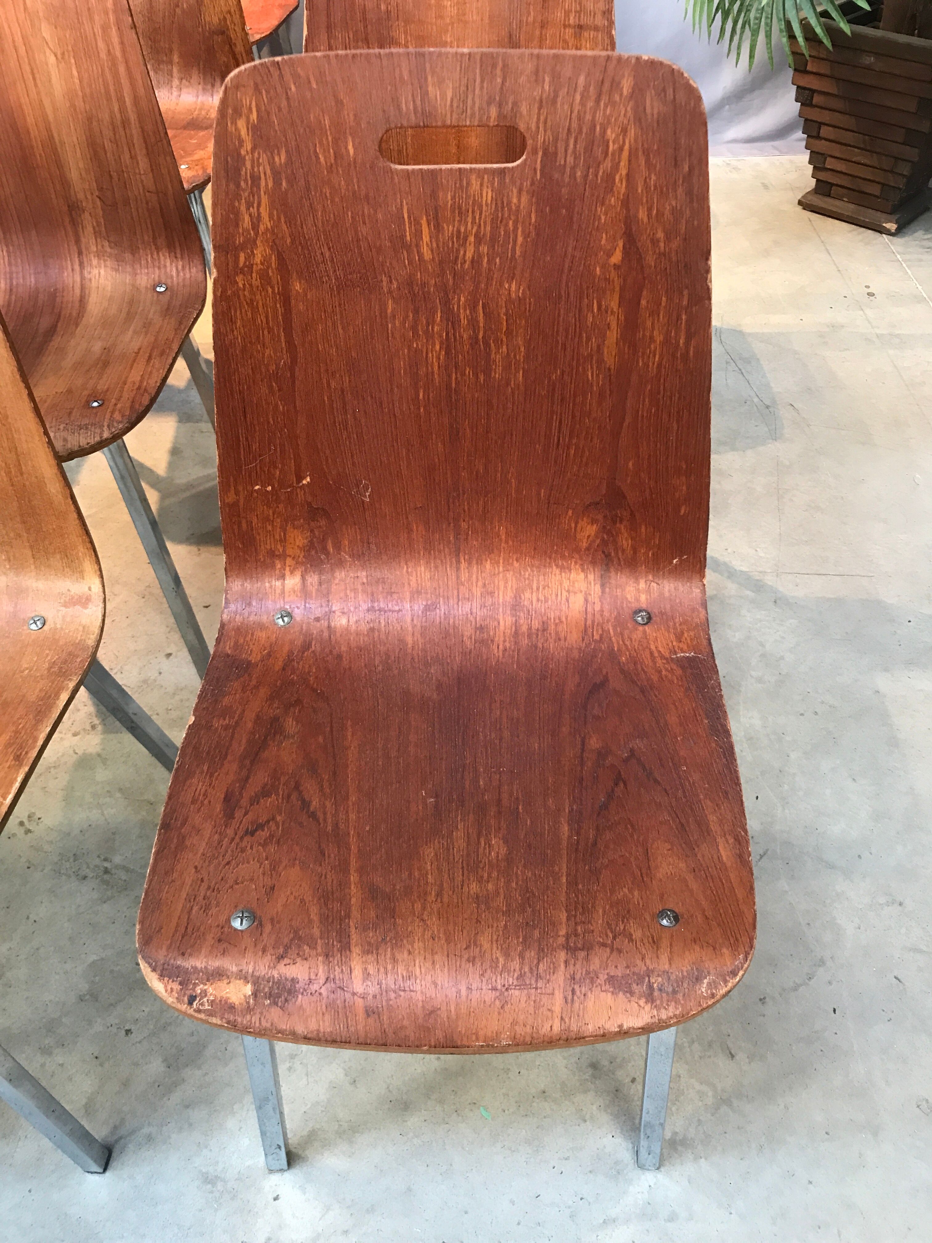 Lots of 13 vintage chairs in light wood