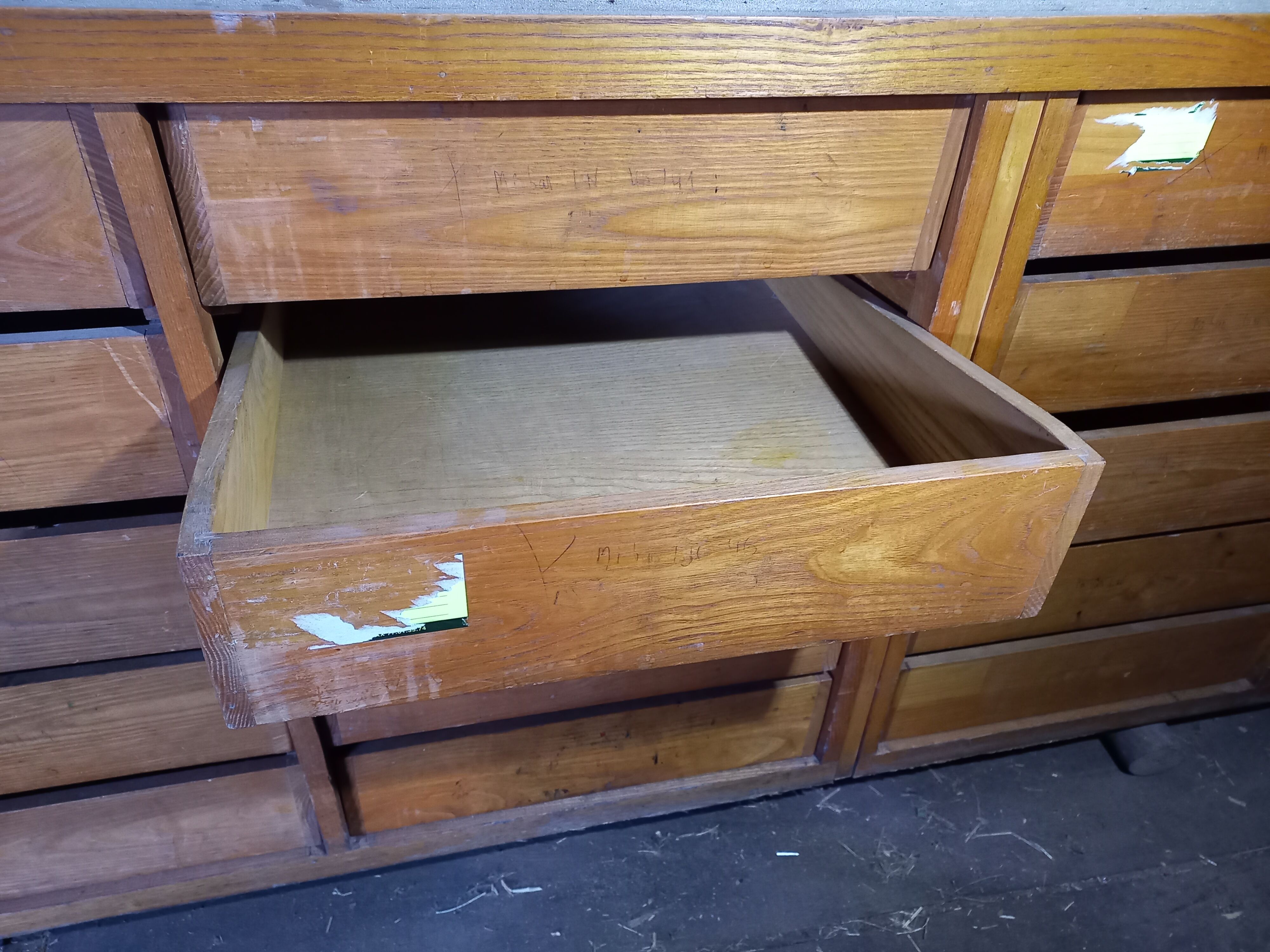 Cabinet with drawers 50 years, 450cm