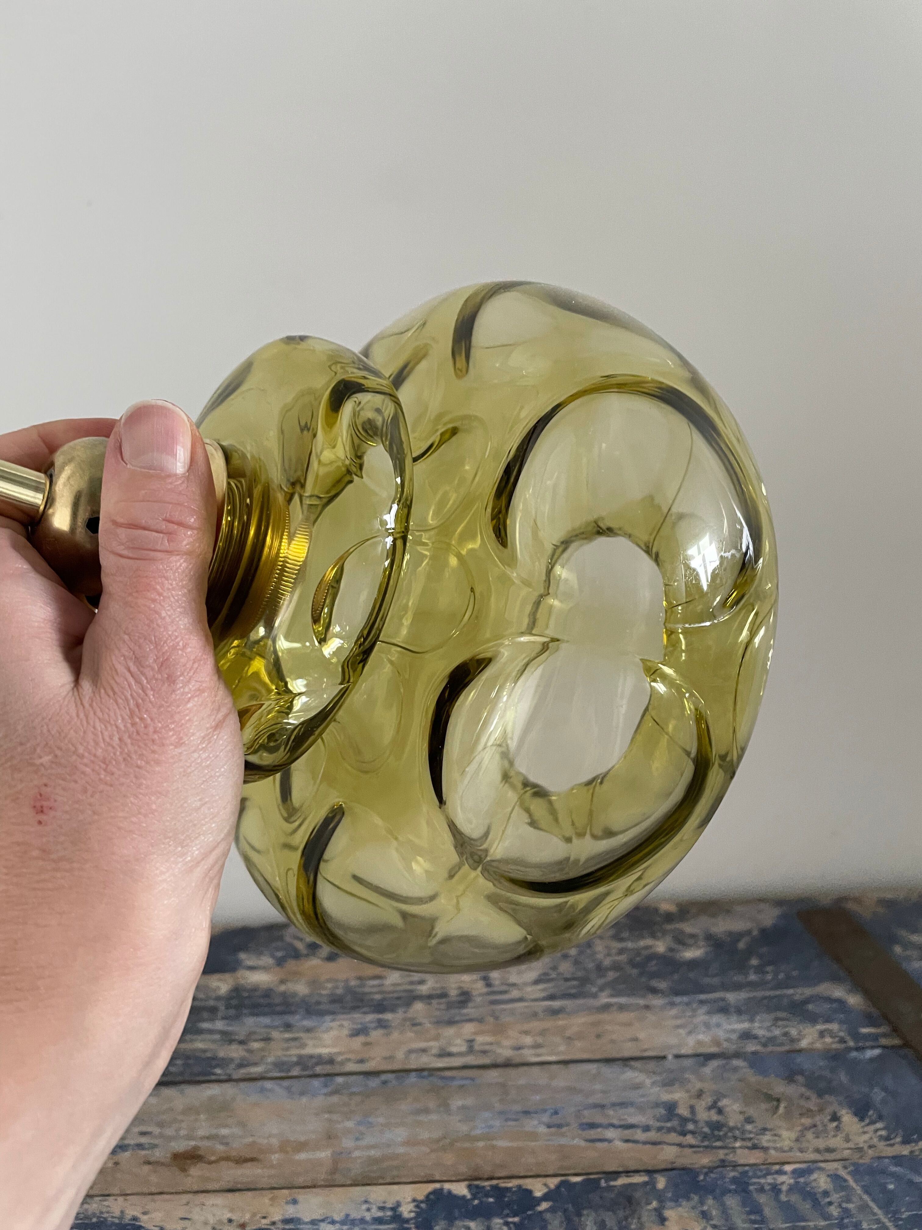 Bubble glass suspension