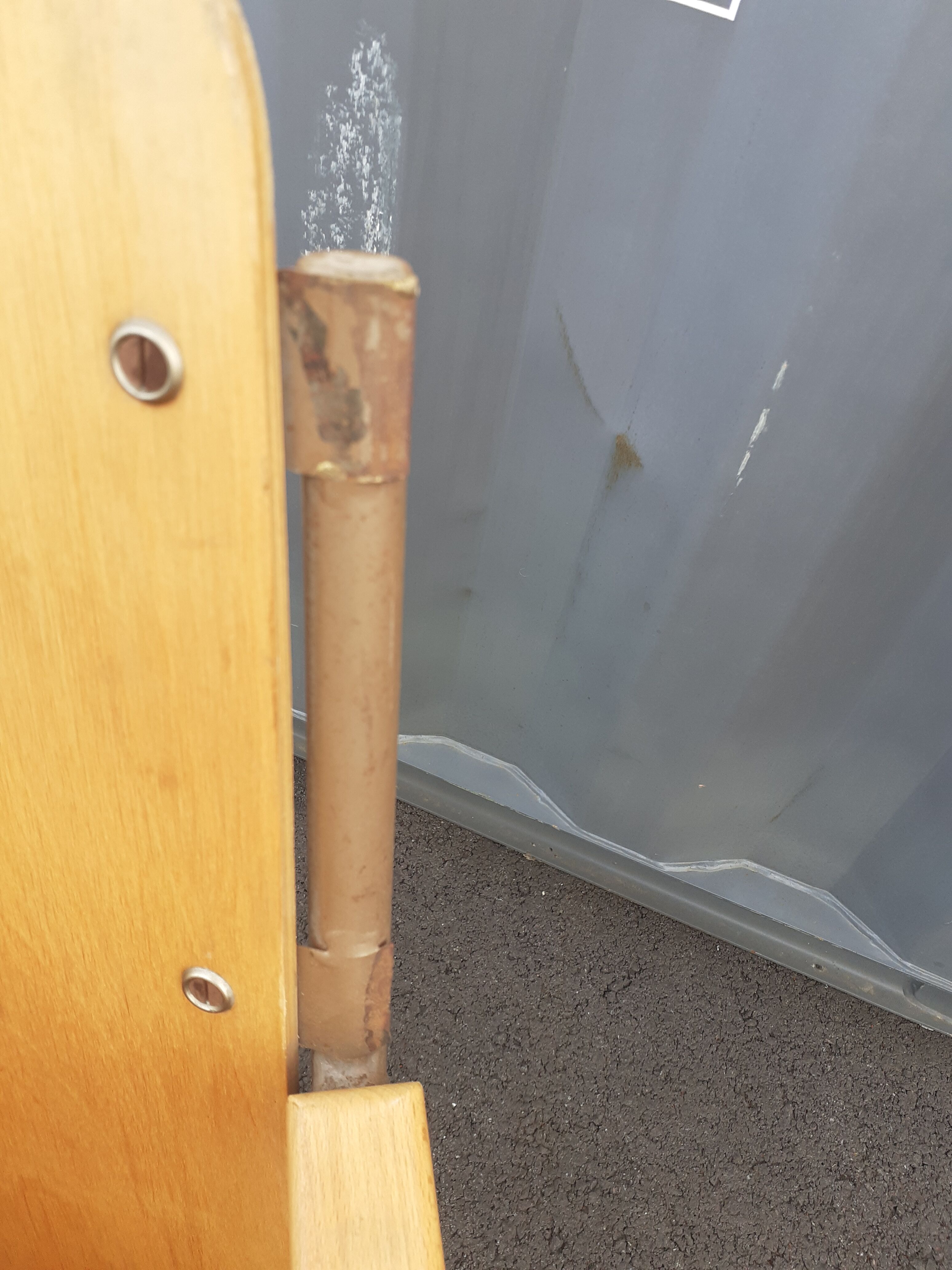 Wheelchair cinema theatre strapontin