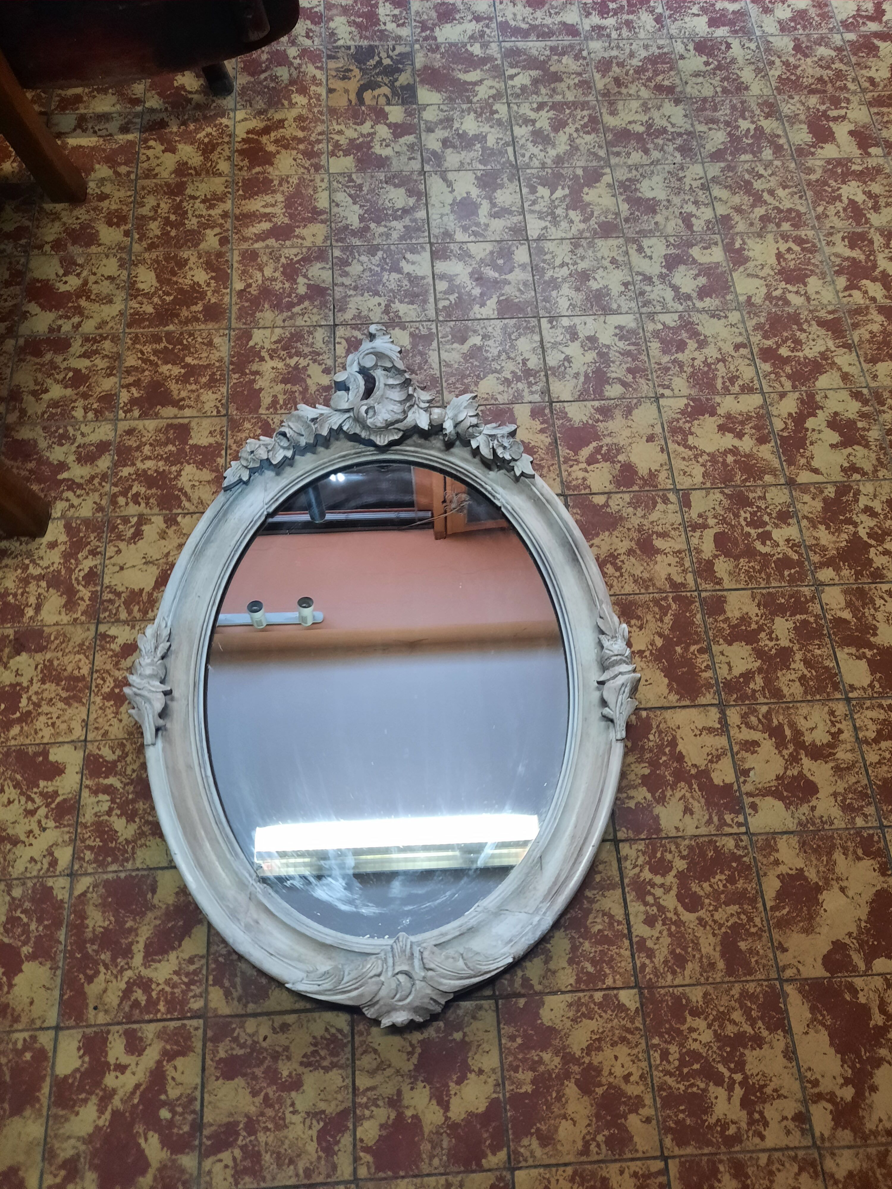 Oval mirror