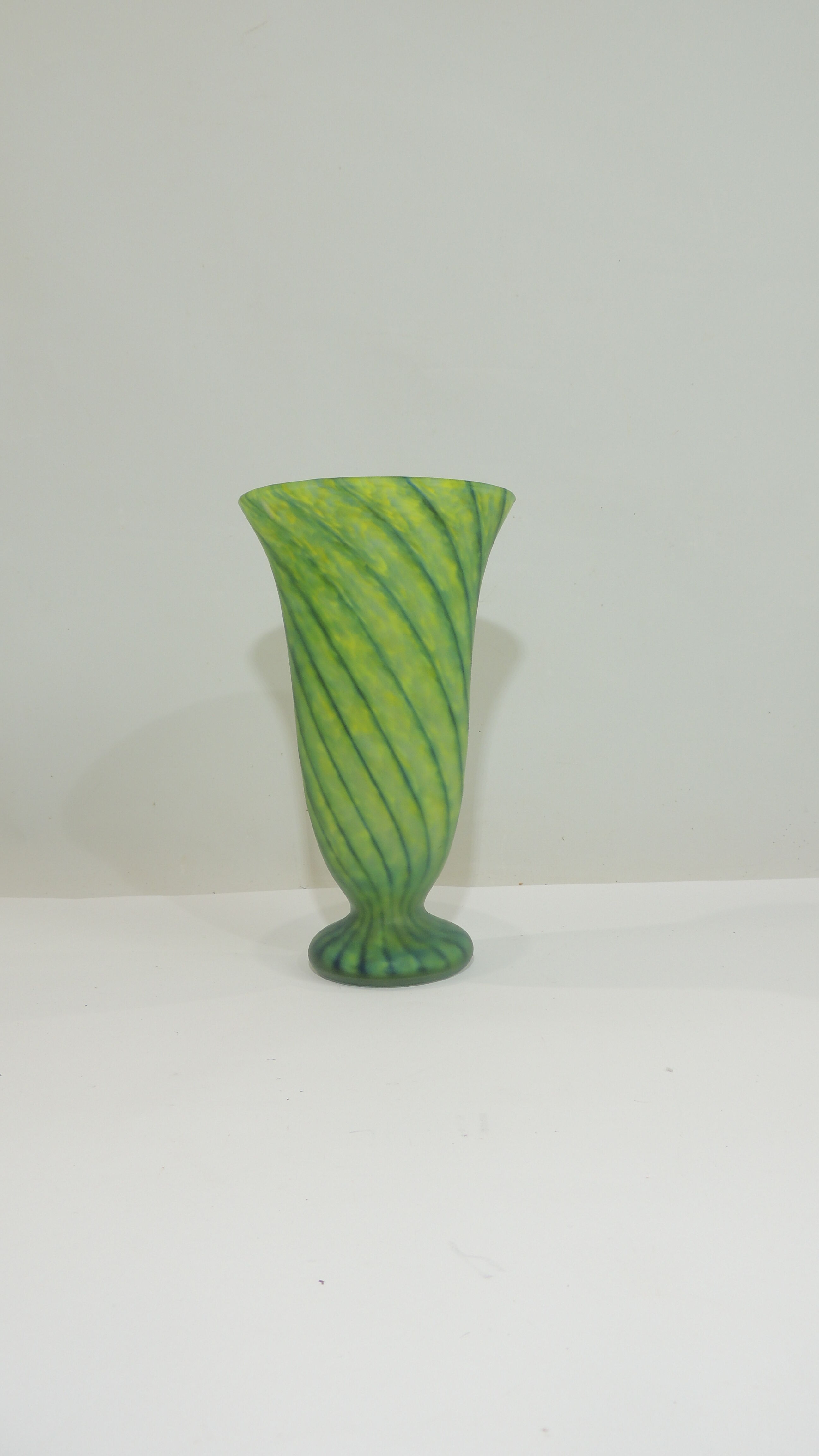 Glass paste vase / vintage