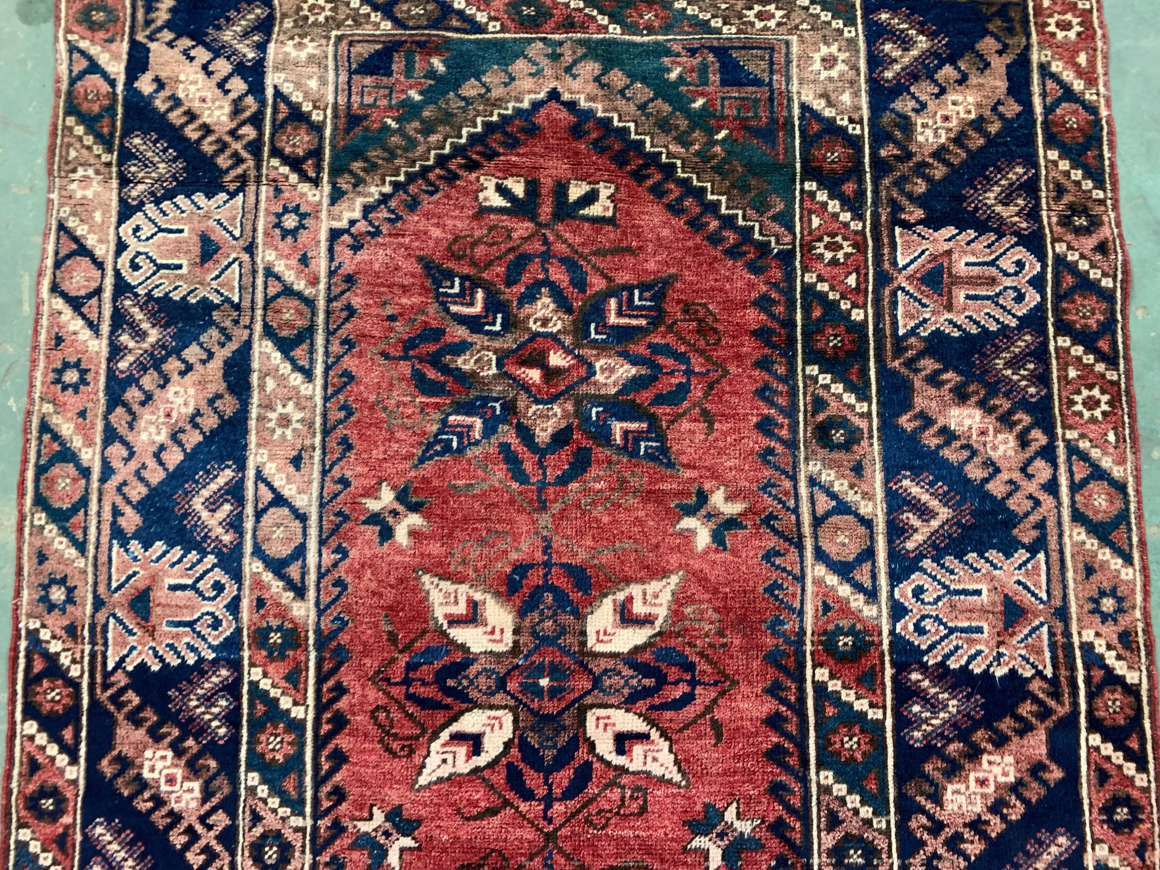 Vintage Turkish Tribal Rug veg dye 220x132 cm Turkish Carpet Red, Blue, Green