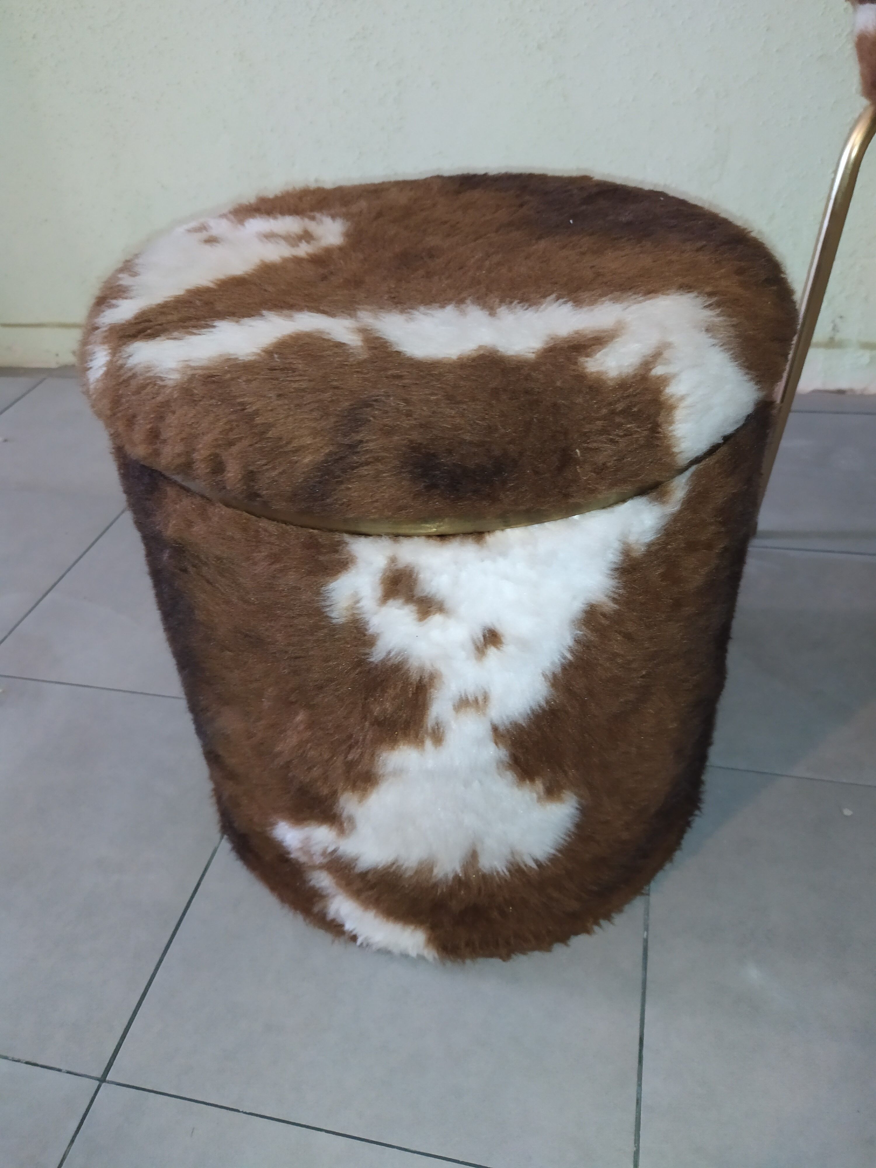 Chaise + pouf moumoute orange vache brun blanc vintage