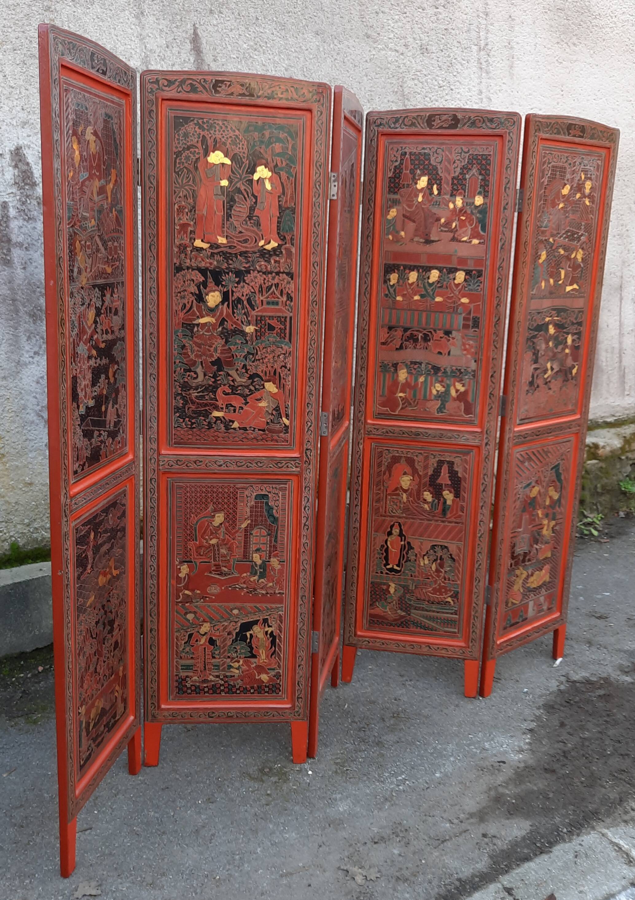 Large extreme orirntal screen