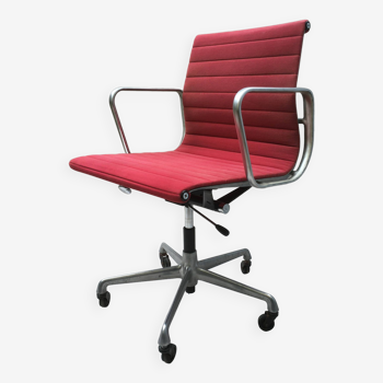 Fauteuil de bureau EA 1117 Eames