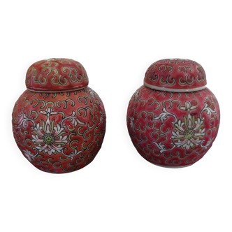 2 Vintage Chinese porcelain lidded pot