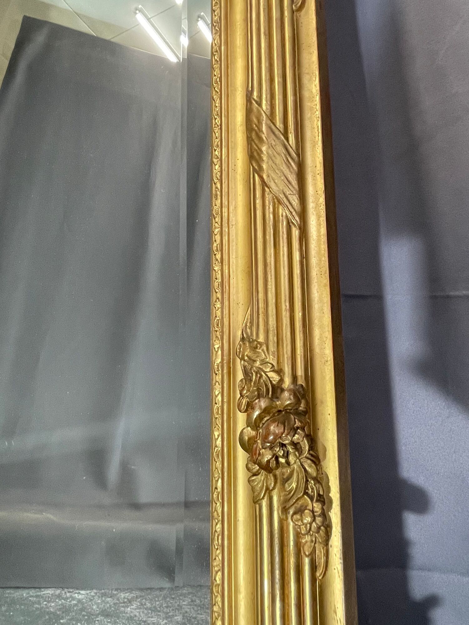 Mirror period XIXth Napoleon III, gilding gold leaf, very good condition