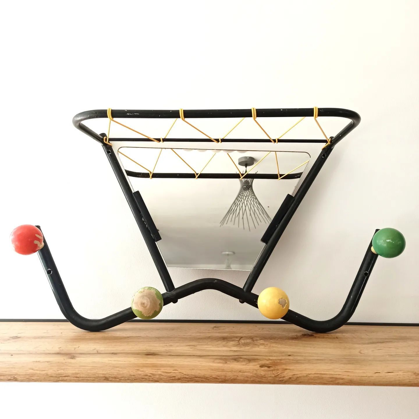 Coat rack balls 60s