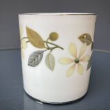 2 Wegdwoog porcelain cups