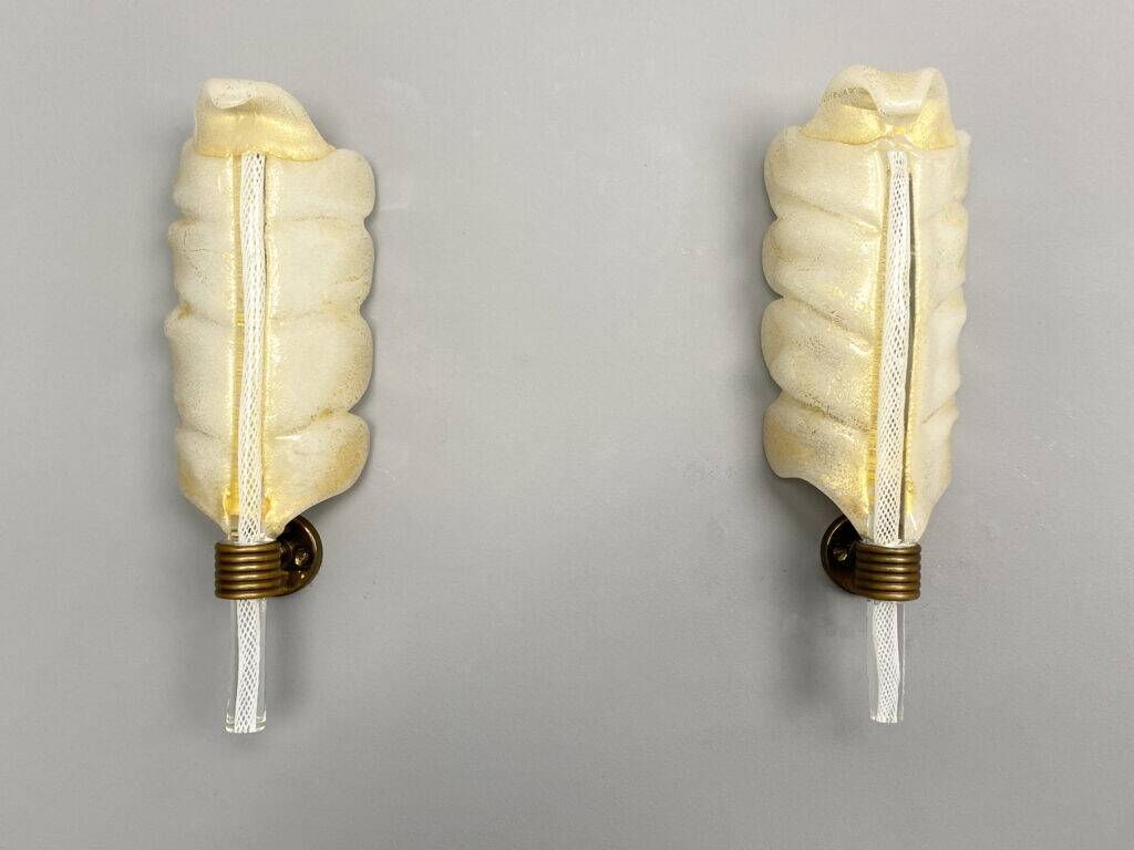 Pair of glass sconces, leaf design, by Andre Arbus for Veronese made by Barovier & Toso, Italy, 1950s