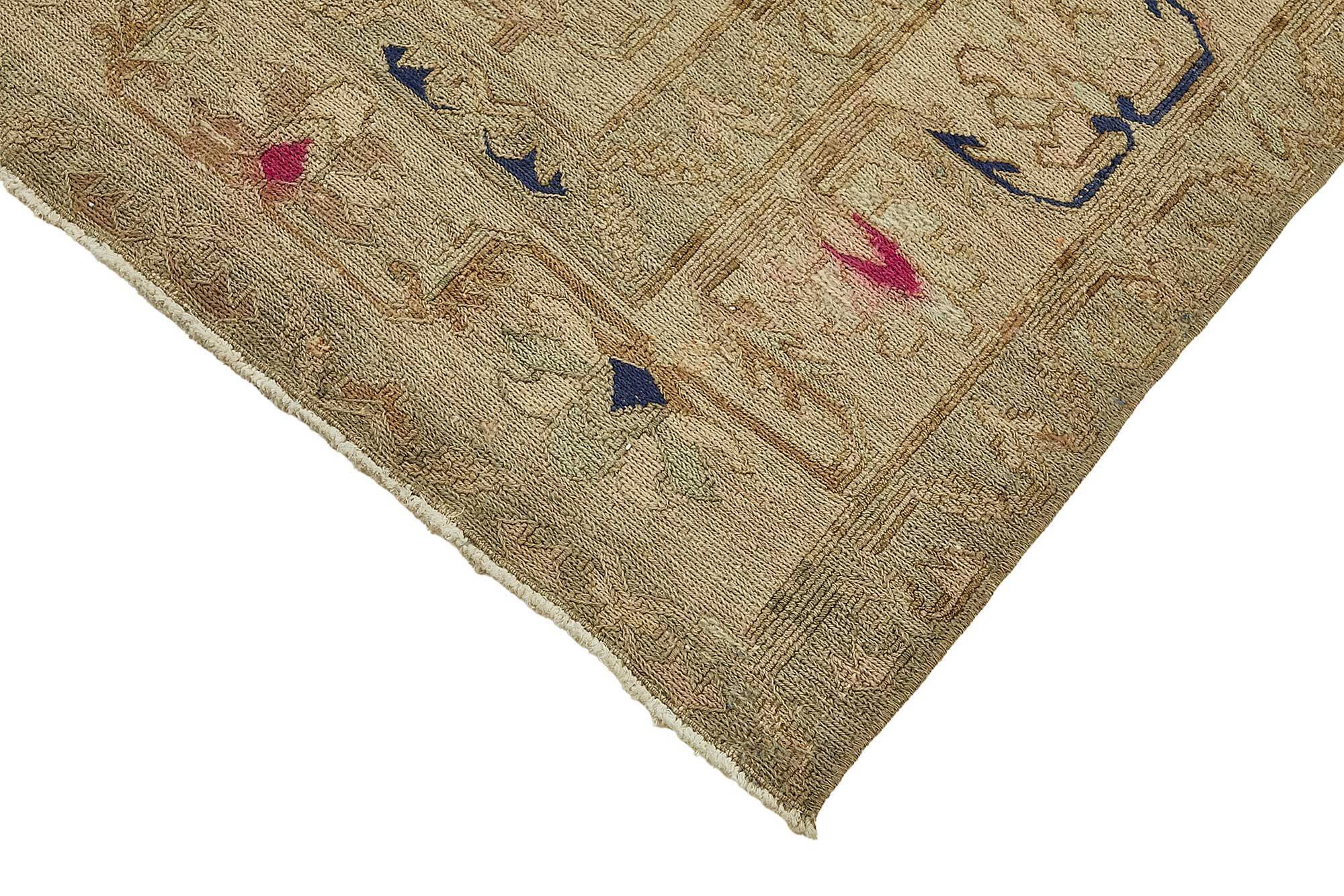 Turkish Vintage Anatolian Rug 132 cm x 187 cm