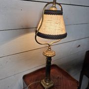 Lampe à poser style empire en bronze doré XIXè