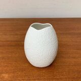 White porcelain vase by M. Frey for Kaiser, mid-century, 1960s.