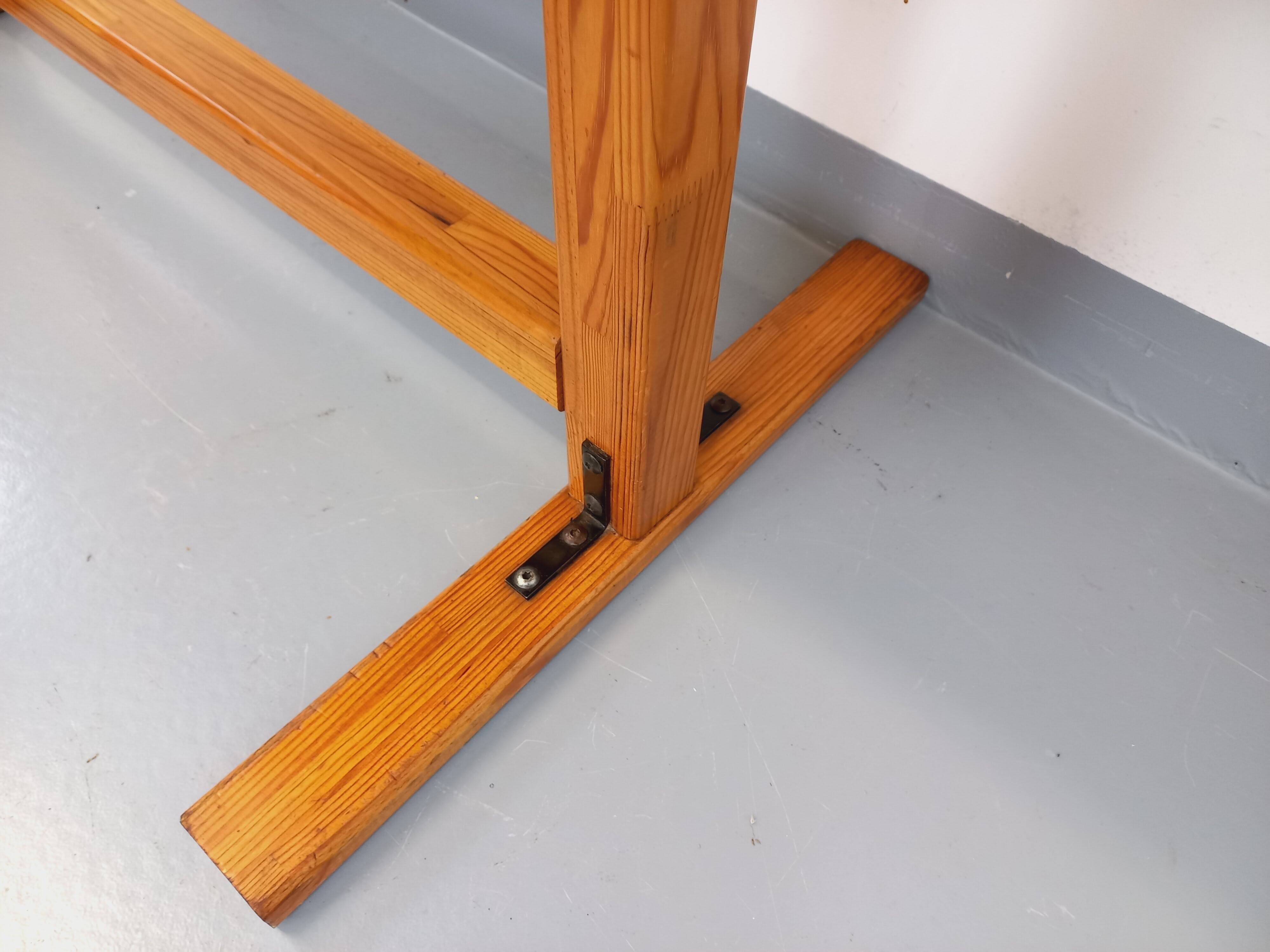 Oval table / vintage pine console from the 60s 70s