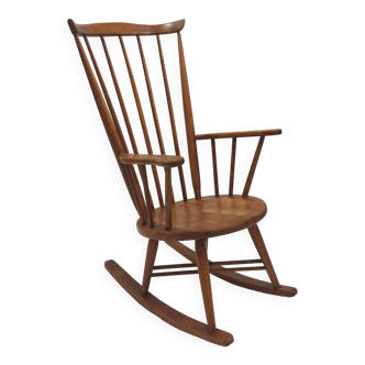 Rocking chair scandinave