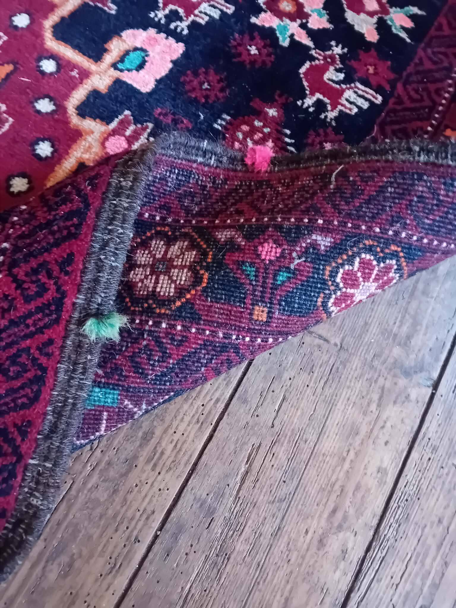 Handmade Belouch Persian rug 187x93cm