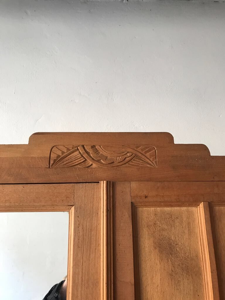 Armoire style art déco