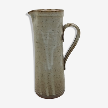 Pitcher in speckled sandstone 27 cm