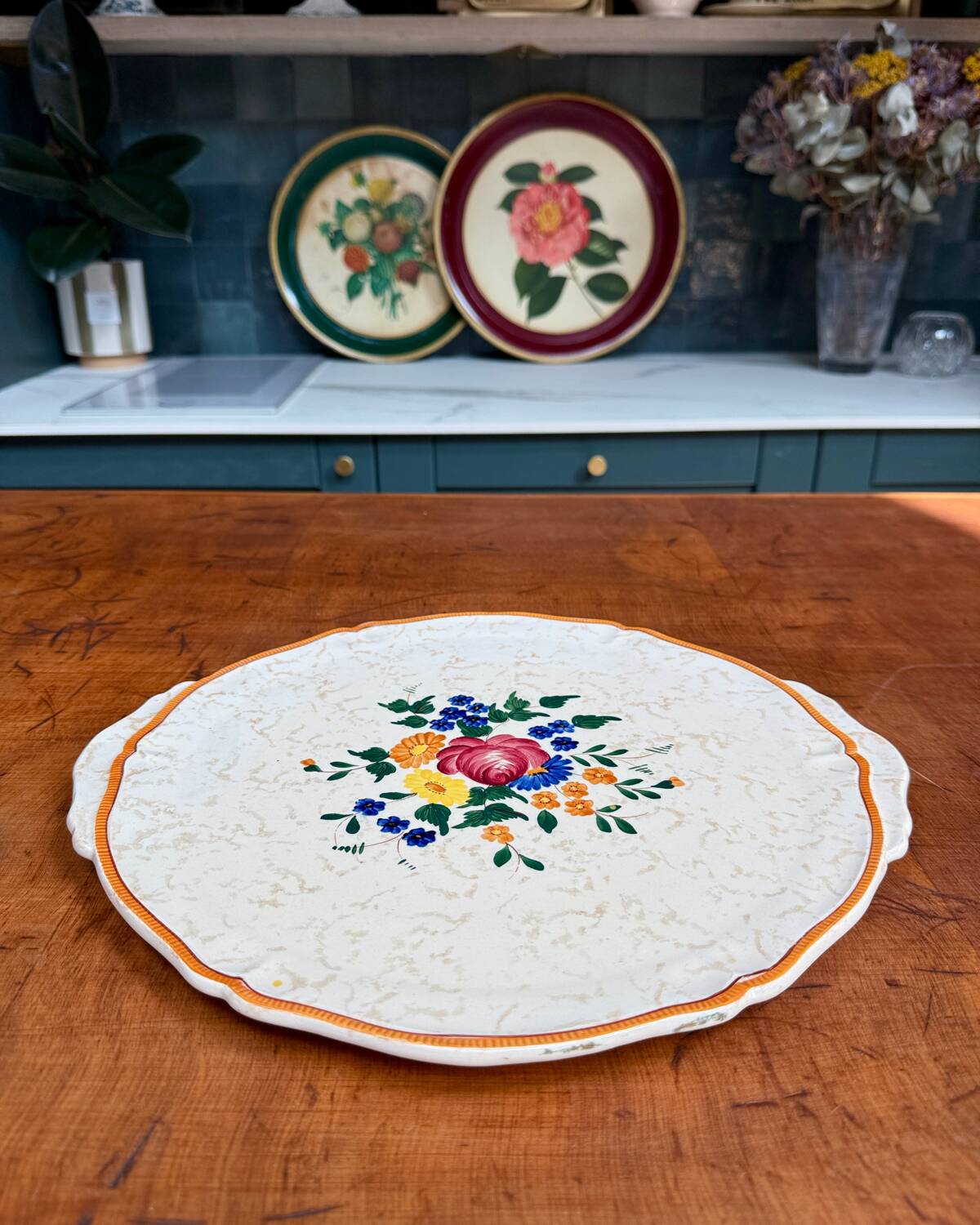 Longchamp pie dish, Mistral decor