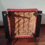 Paire de fauteuils vintage en skaï rouge et noir