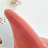 Pink toad armchair with fringes