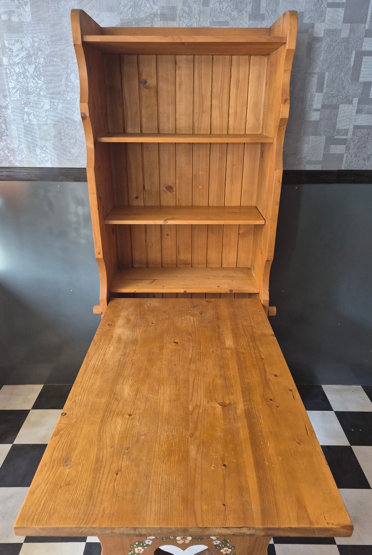 Mountain Shepherd's Table in solid pine
