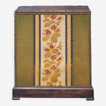 Napoleon III upholstered wooden chest, storage chest, interior decoration