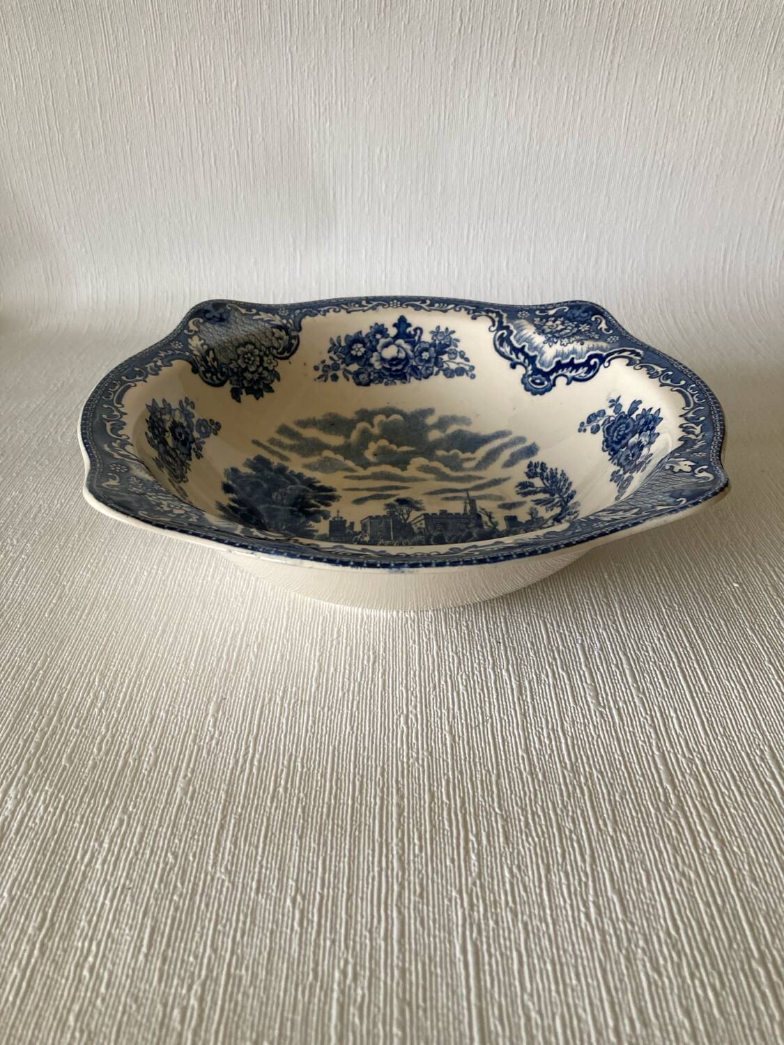 Vegetable dish (small) Johnson Bros England Old Britain Castles / Ruthin Castle