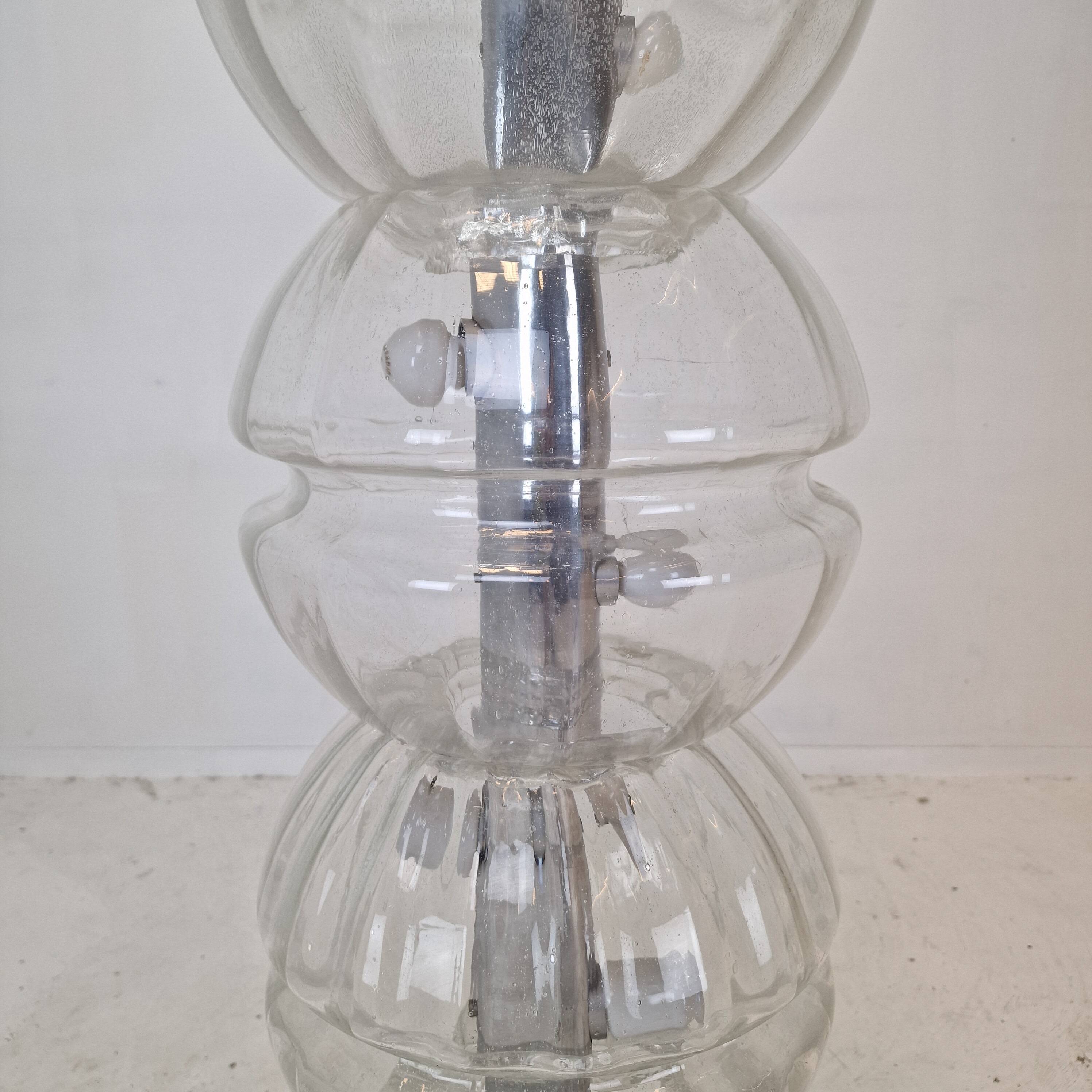 Lampadaire italien en verre space age, années 1980