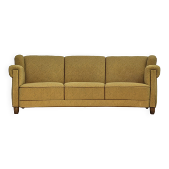 1960s, Danish 3-seater "Banana" sofa by Edmund Jørgensen, original condition.