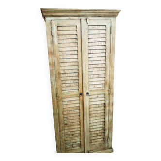 Armoire parisienne