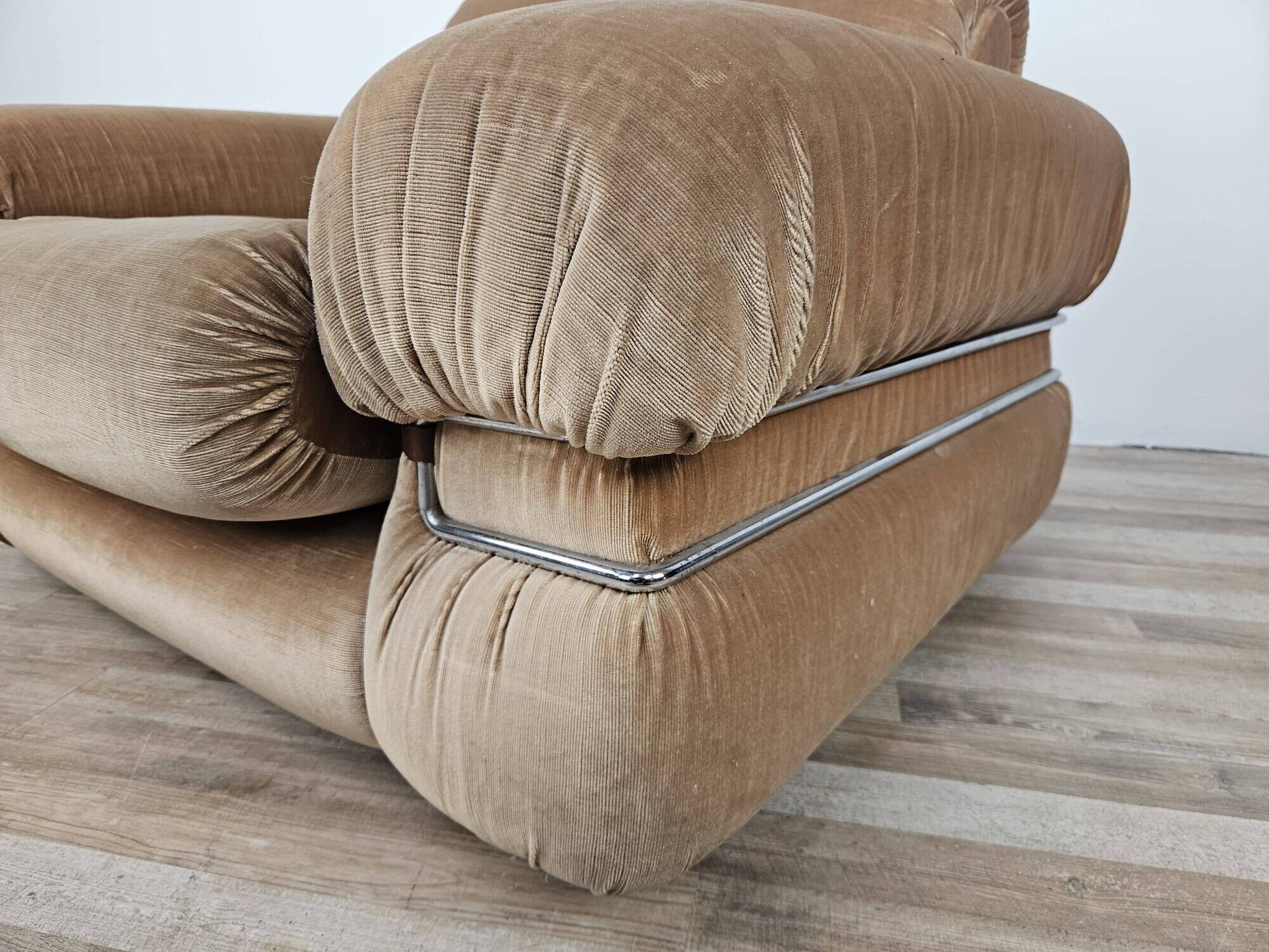 Fauteuil en tissu et acier tubulaire, années 1970