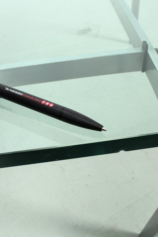 Table basse PK-61 par Poul Kjærholm