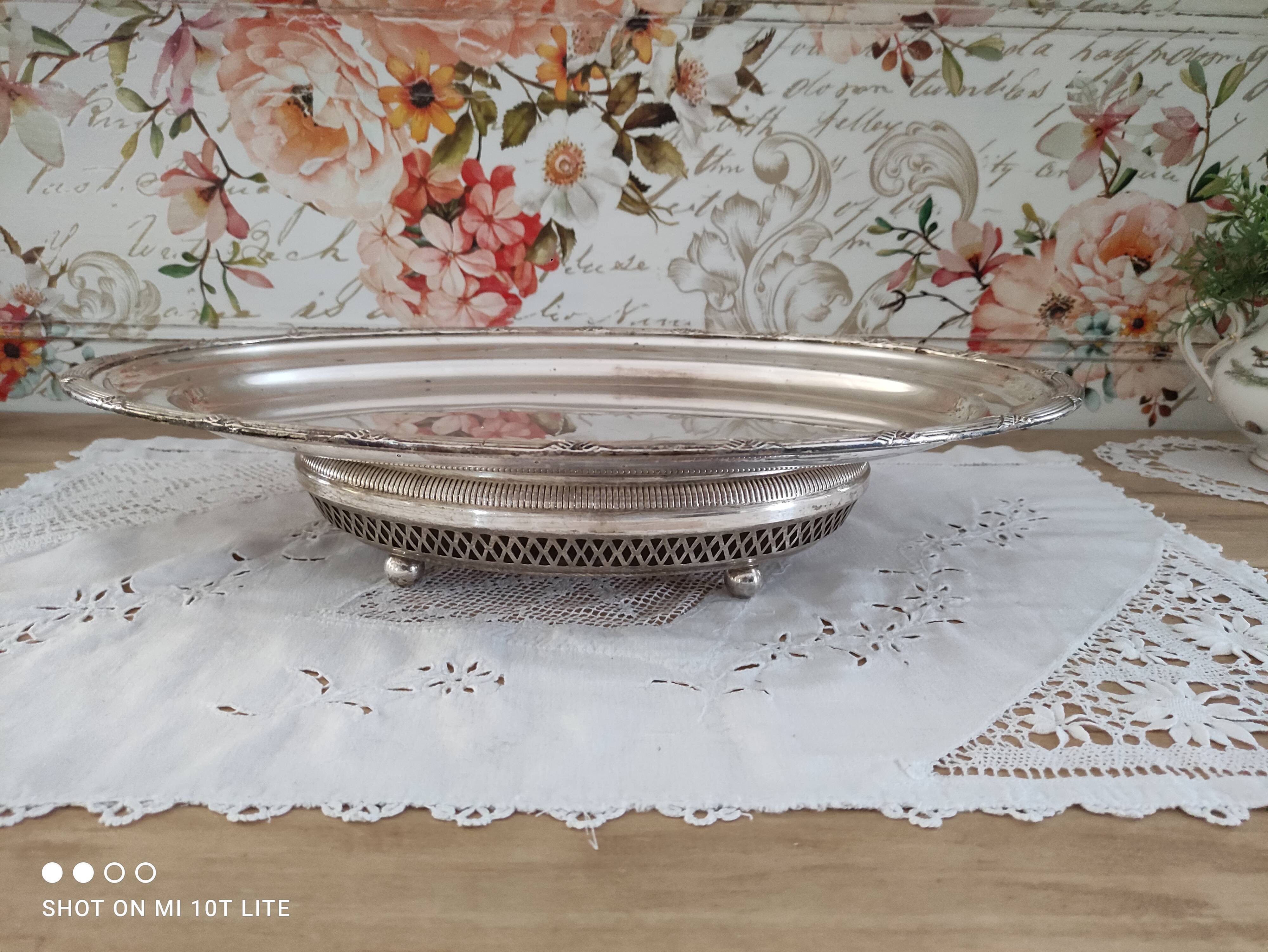 Oval top, vintage silver metal vegetable
