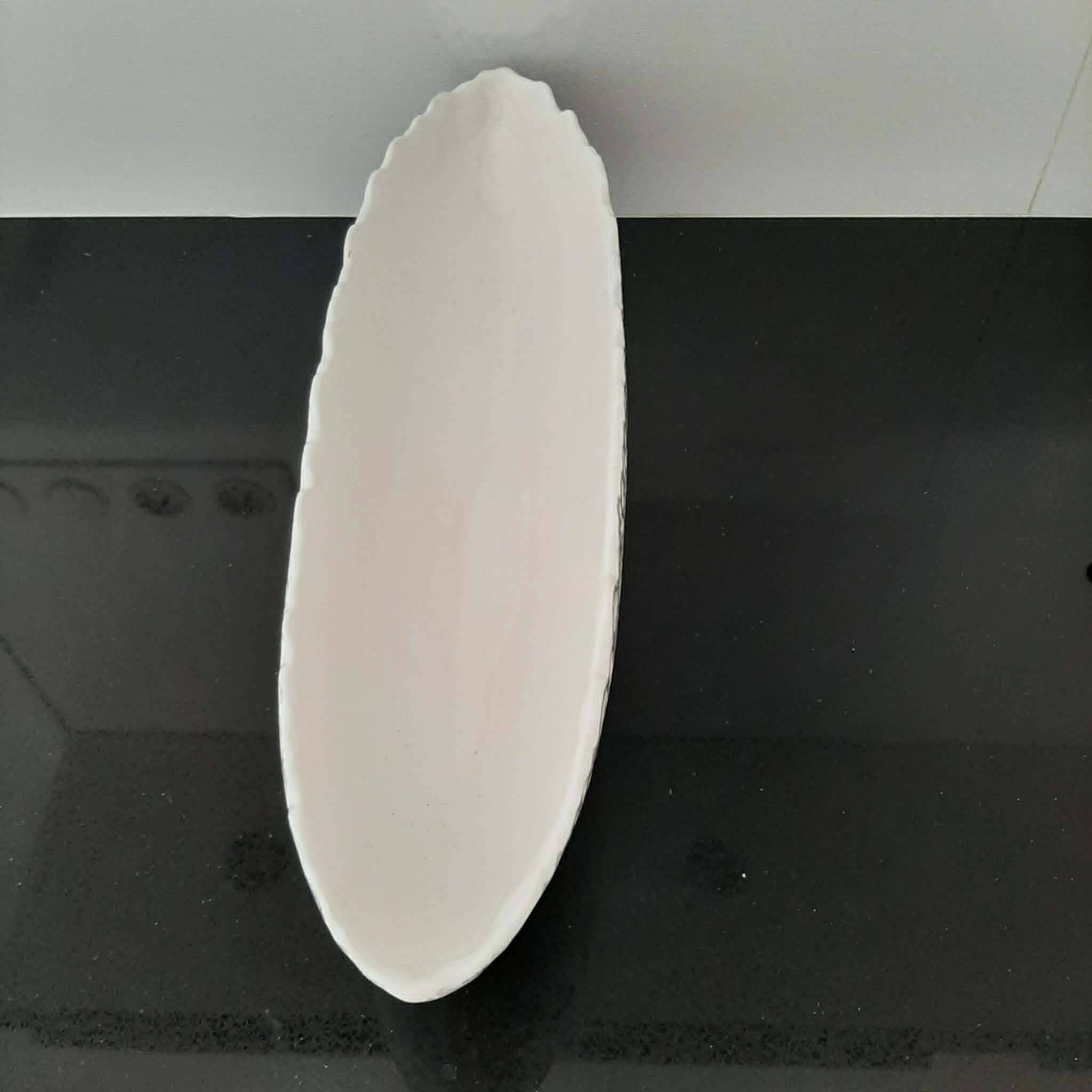 Oblong bowl