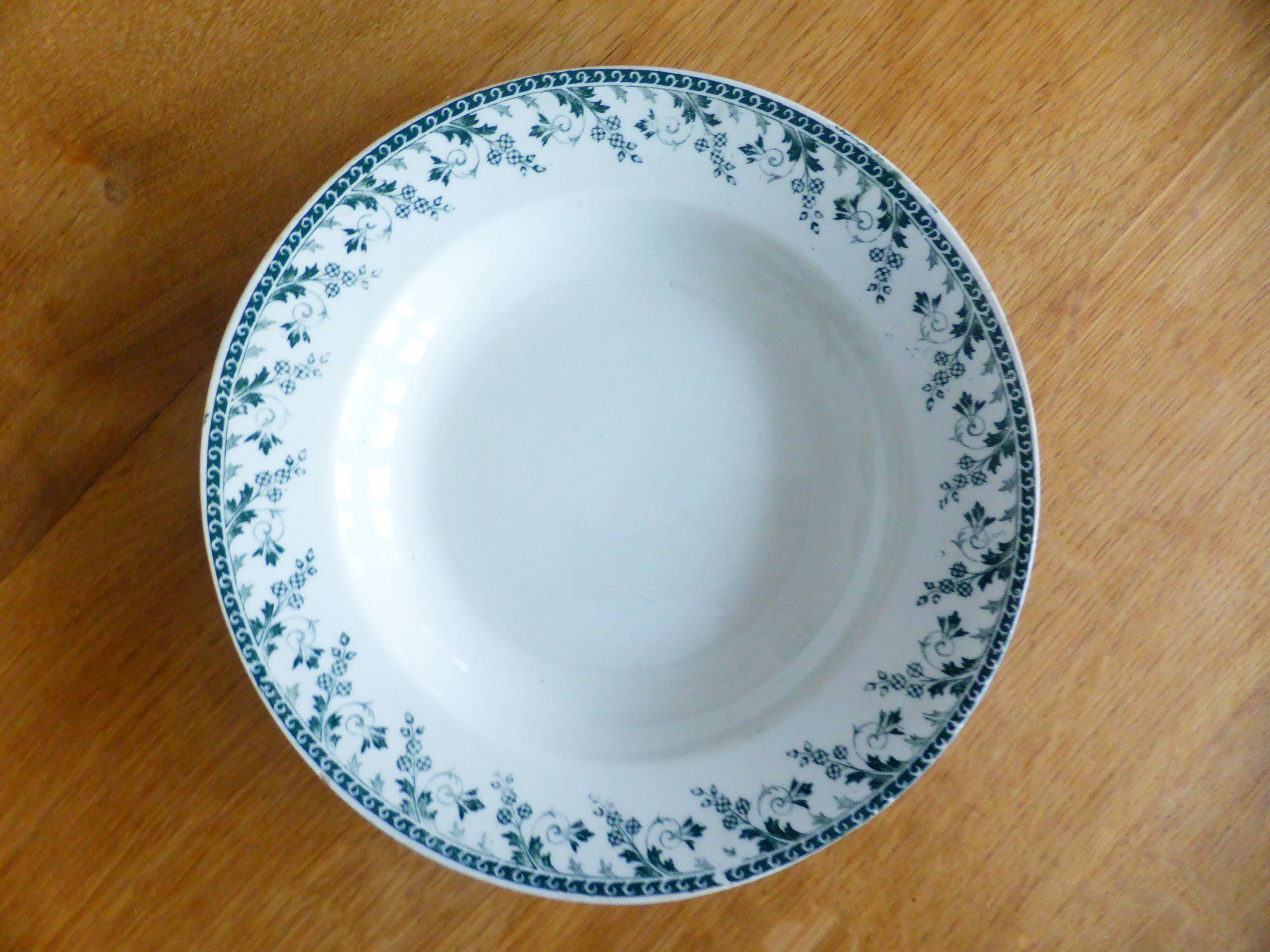 Gien soup plate, Montigny model 221262