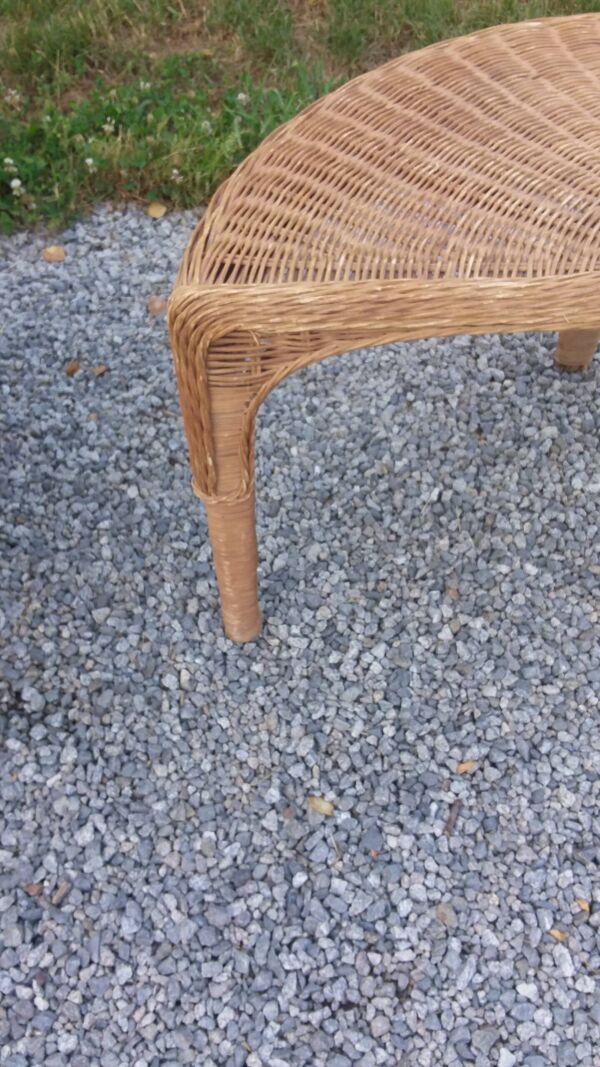 Fauteuil rotin et table basse rotin design des années 70