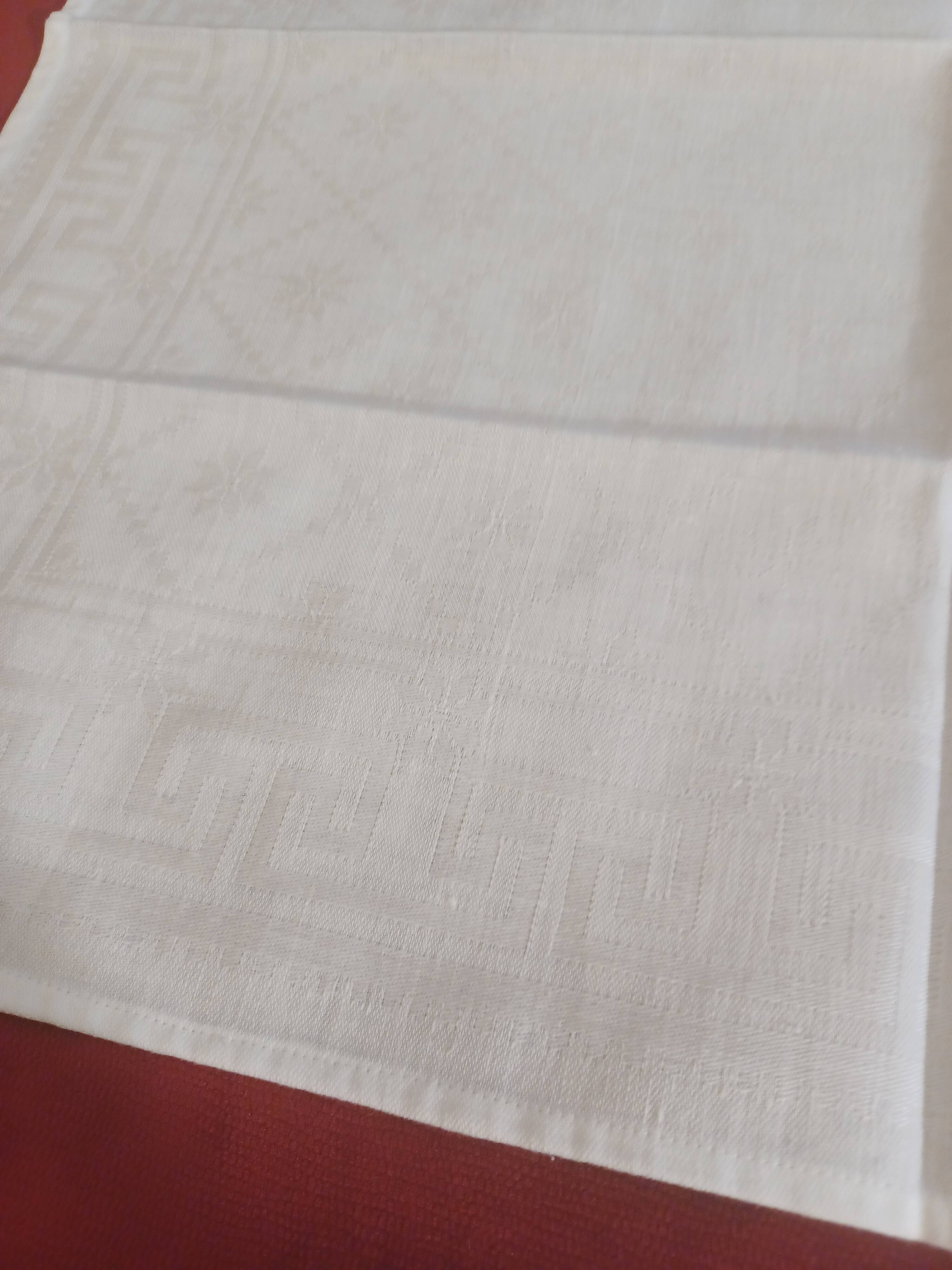 4 white linen damask napkins