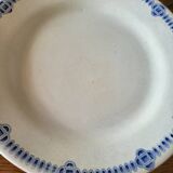 Ancienne Assiette en Faïence Creil et Montereau Service Dublin