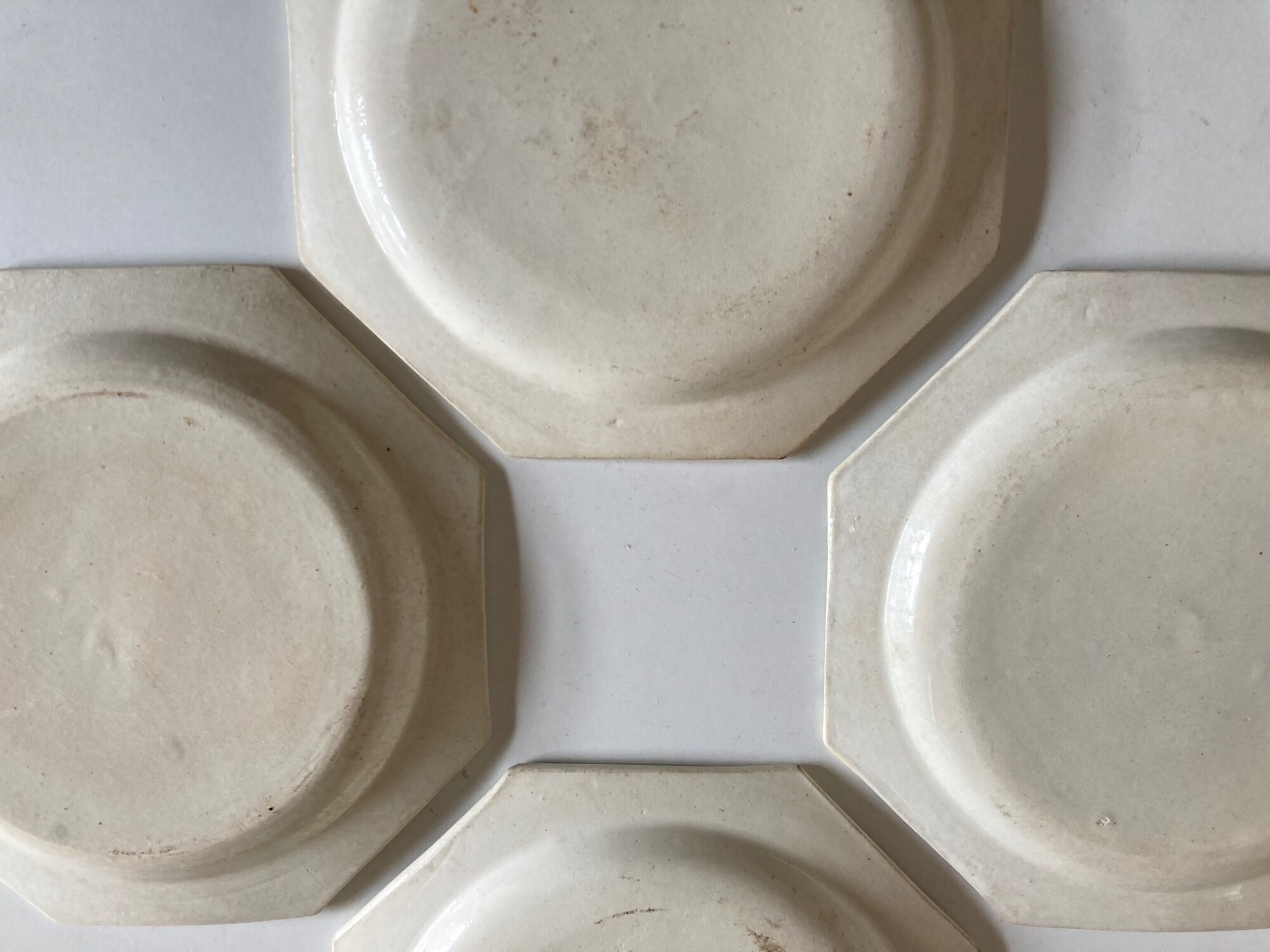 Set of 4 plates Creil and Montereau octagonal pearls Directoire 1800