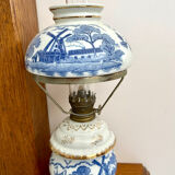 Oil lamp in delphi porcelain