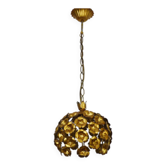 Suspension italienne en métal doré à la feuille d'or suspension florale. Années 60 70