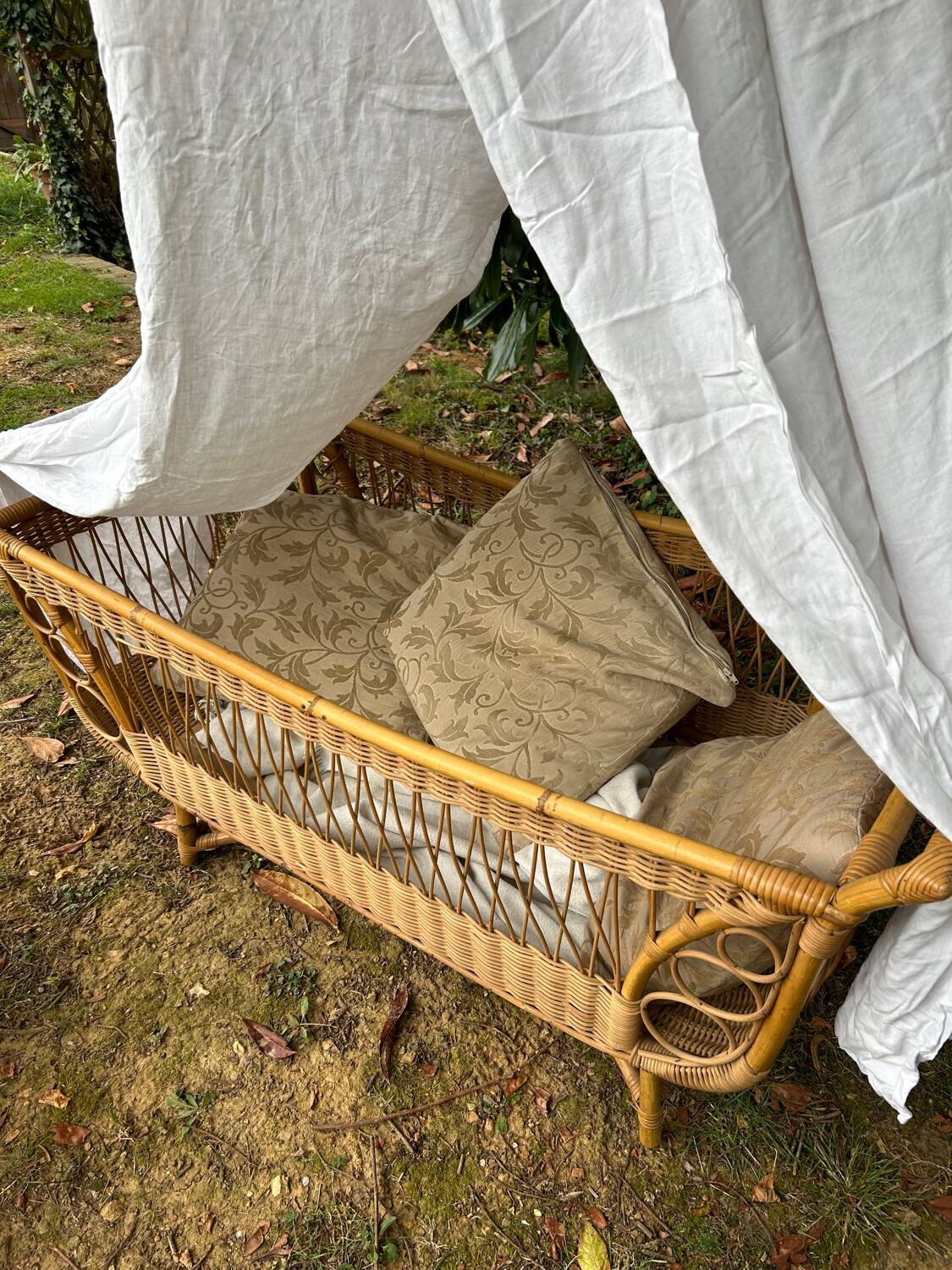 Rattan cradle bed from the 60s