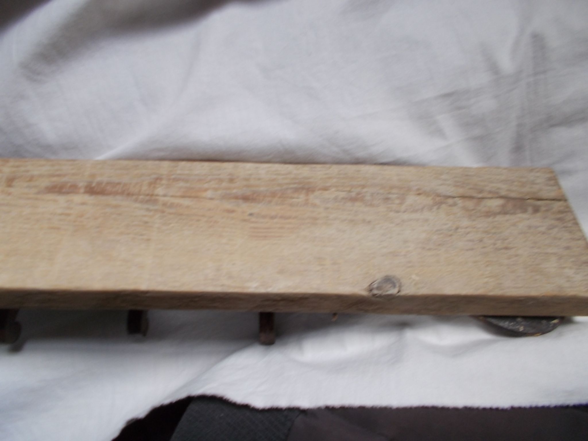 Patère en bois et fer forgé