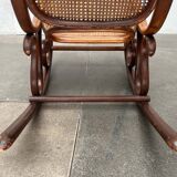 Curved wooden rocking chair Art Nouveau Jugendstil by Fischel, Austria, 1910s